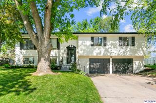 14220 Drexel Circle, Omaha, NE 68137