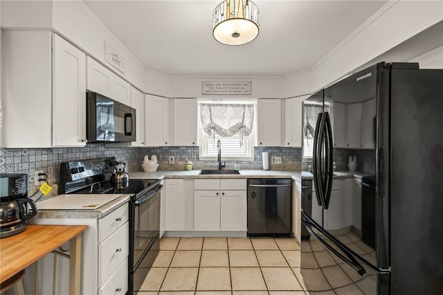 10 Santa Fe Road, Middletown, OH 45042