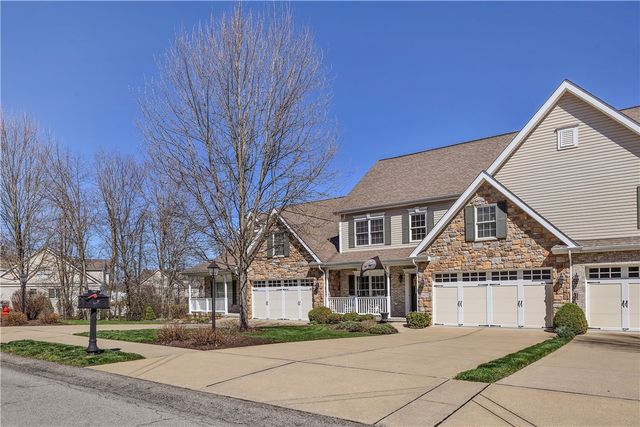 1403 Torrey Pine Dr, Adams Twp, PA 16046