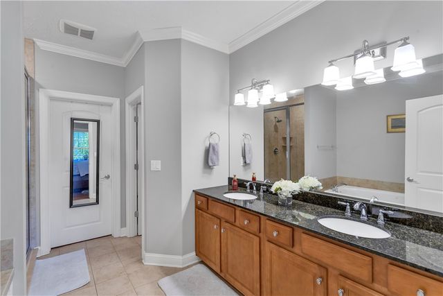 1403 Torrey Pine Dr, Adams Twp, PA 16046