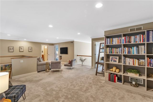 1403 Torrey Pine Dr, Adams Twp, PA 16046
