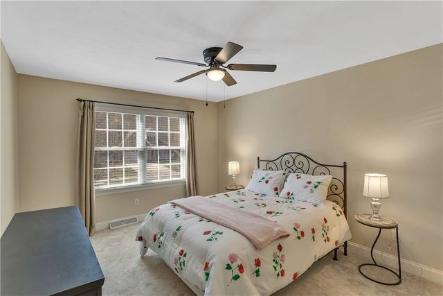 1403 Torrey Pine Dr, Adams Twp, PA 16046