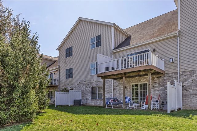 1403 Torrey Pine Dr, Adams Twp, PA 16046