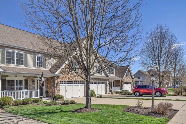 1403 Torrey Pine Dr, Adams Twp, PA 16046