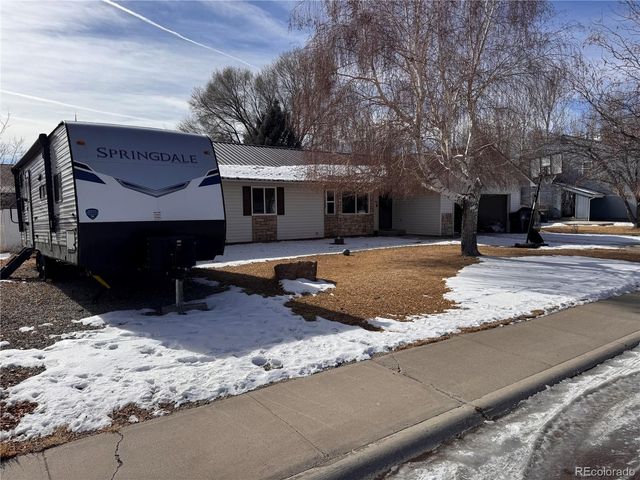 2406 Park Avenue, Alamosa, CO 81101