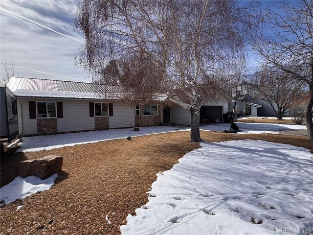 2406 Park Avenue, Alamosa, CO 81101