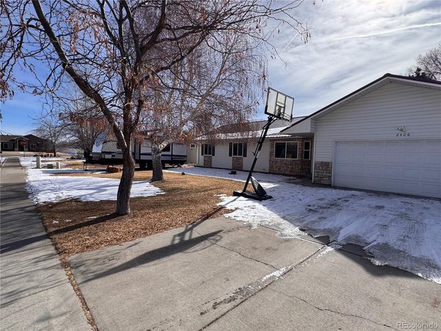 2406 Park Avenue, Alamosa, CO 81101