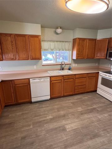 2406 Park Avenue, Alamosa, CO 81101