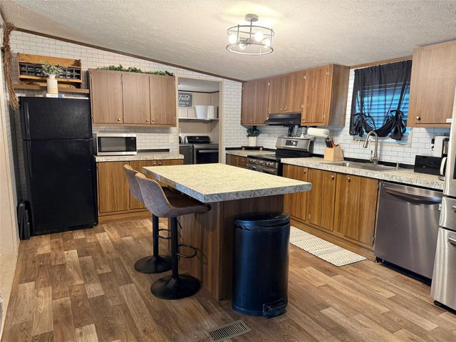 1184 County Road 2298, Cleveland, TX 77327