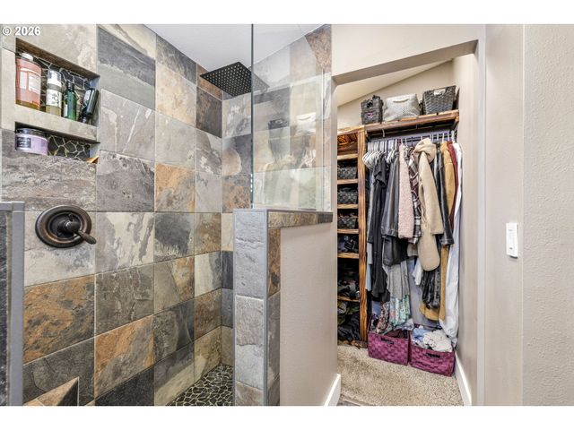 1215 Ne 157TH Ave, Portland, OR 97230