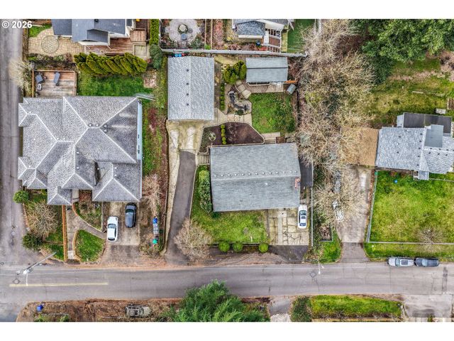 1215 Ne 157TH Ave, Portland, OR 97230