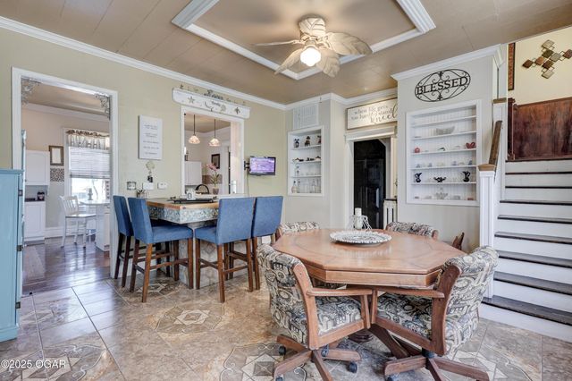 102 S Moffet Avenue, Joplin, MO 64801