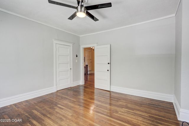 102 S Moffet Avenue, Joplin, MO 64801