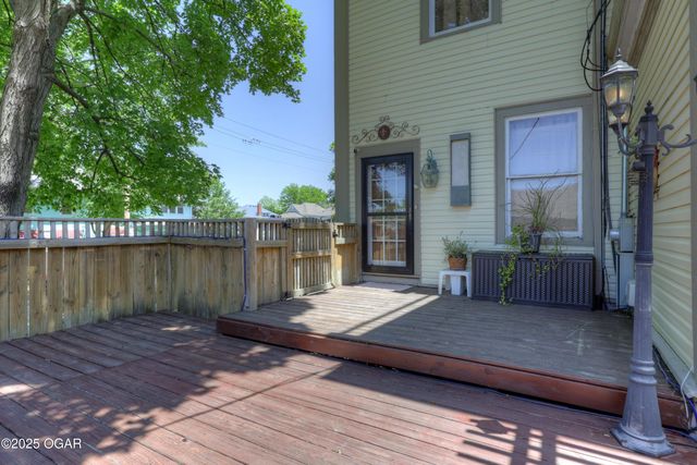 102 S Moffet Avenue, Joplin, MO 64801