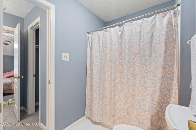 6460 Autumn Oaks Drive, Olive Branch, MS 38654