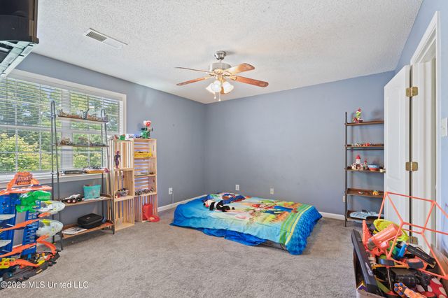 6460 Autumn Oaks Drive, Olive Branch, MS 38654