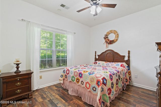 6460 Autumn Oaks Drive, Olive Branch, MS 38654