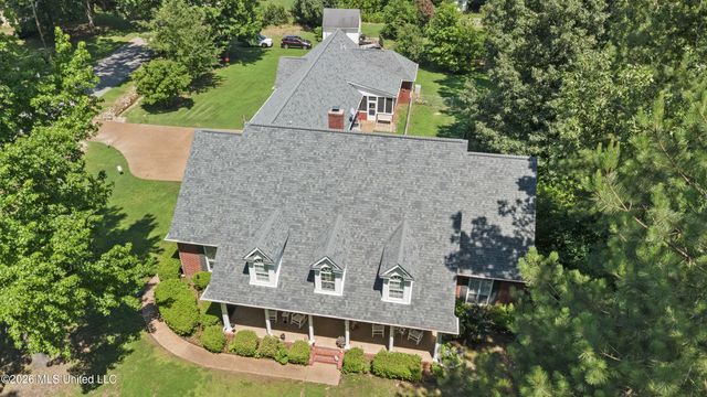 6460 Autumn Oaks Drive, Olive Branch, MS 38654