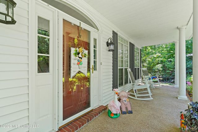 6460 Autumn Oaks Drive, Olive Branch, MS 38654