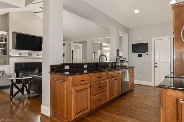 161 Burberry Drive, Purlear, NC 28665