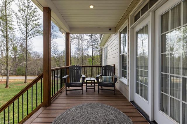 161 Burberry Drive, Purlear, NC 28665
