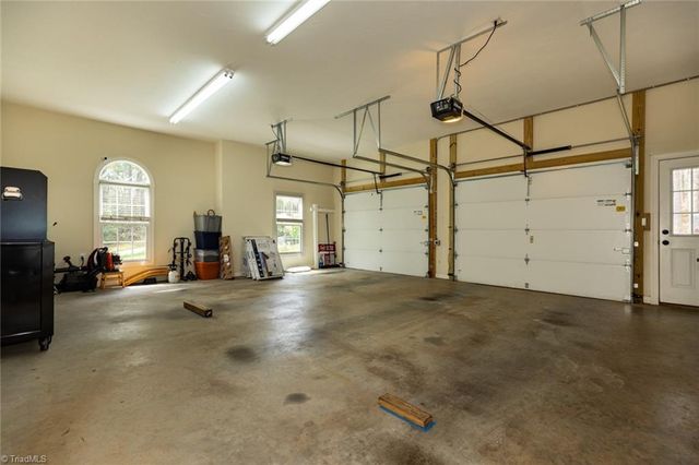 161 Burberry Drive, Purlear, NC 28665
