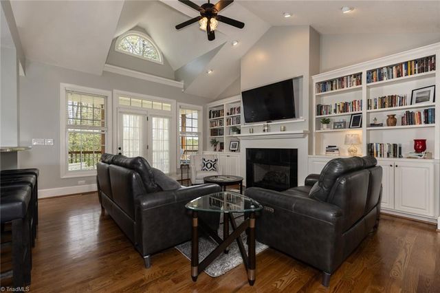 161 Burberry Drive, Purlear, NC 28665