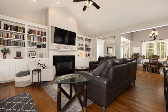 161 Burberry Drive, Purlear, NC 28665