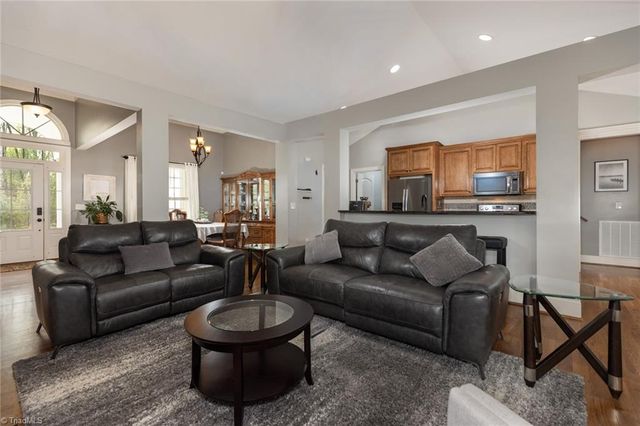 161 Burberry Drive, Purlear, NC 28665