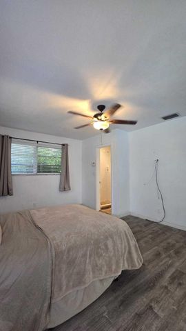 4511 E Country Club Circle, Plantation, FL 33317