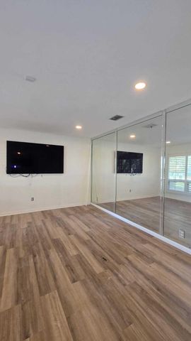 4511 E Country Club Circle, Plantation, FL 33317