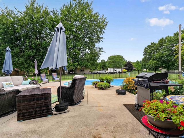 4027 David Lane, Fort Wayne, IN 46815