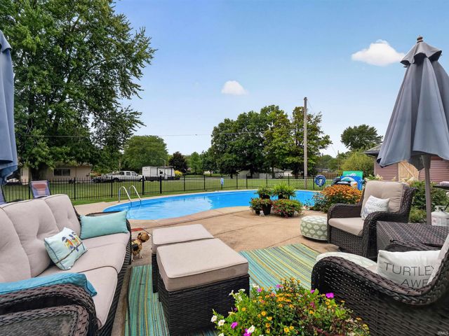 4027 David Lane, Fort Wayne, IN 46815
