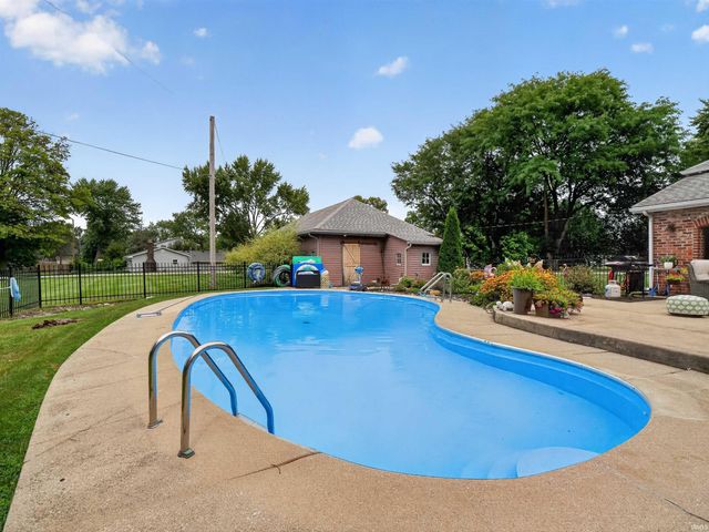 4027 David Lane, Fort Wayne, IN 46815