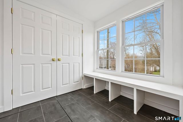 4 Kingsbury Road, New Fairfield, CT 06812