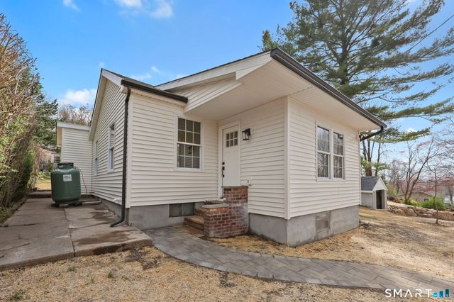 4 Kingsbury Road, New Fairfield, CT 06812