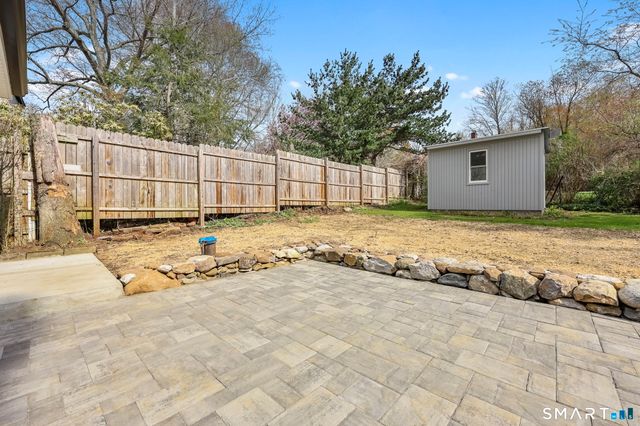 4 Kingsbury Road, New Fairfield, CT 06812