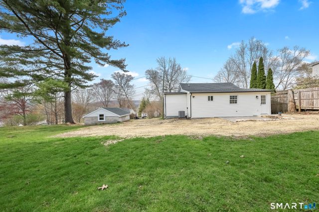4 Kingsbury Road, New Fairfield, CT 06812