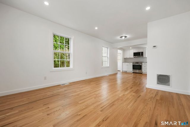 4 Kingsbury Road, New Fairfield, CT 06812