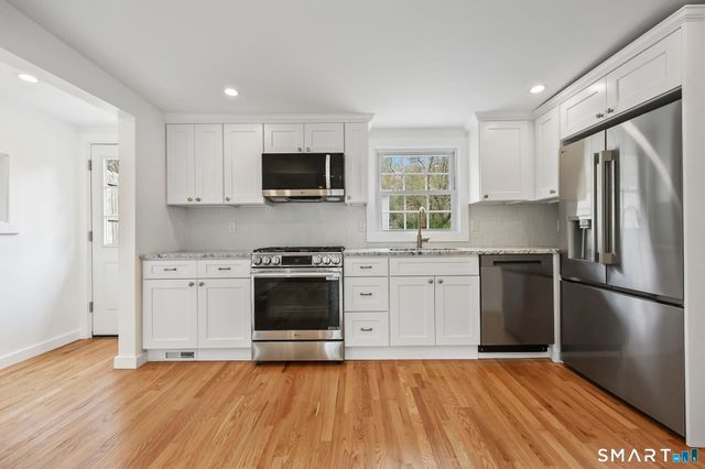 4 Kingsbury Road, New Fairfield, CT 06812