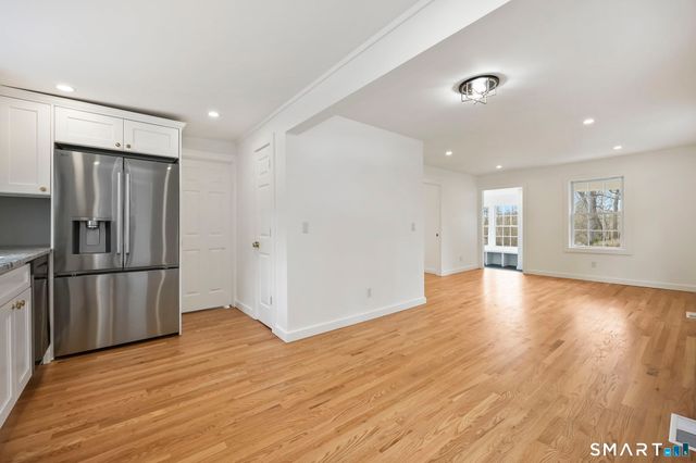 4 Kingsbury Road, New Fairfield, CT 06812