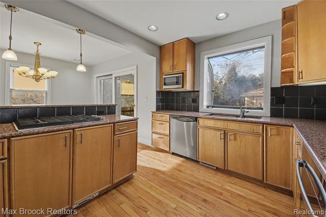 758 Chester Street, Birmingham, MI 48009