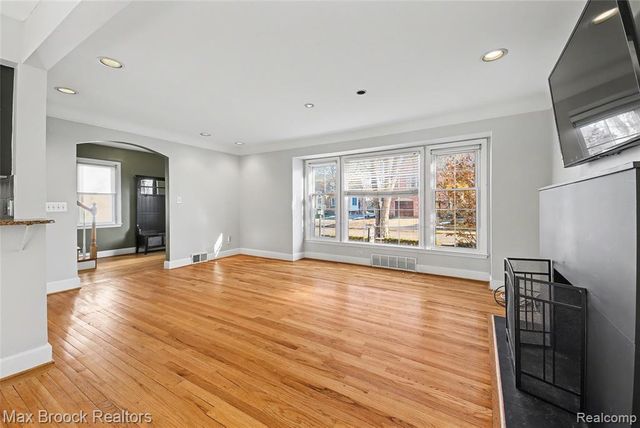 758 Chester Street, Birmingham, MI 48009