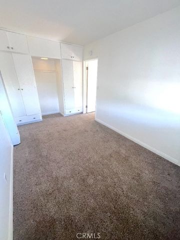 250 Cliff Drive 14, Laguna Beach, CA 92651