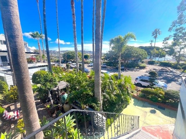 250 Cliff Drive 14, Laguna Beach, CA 92651