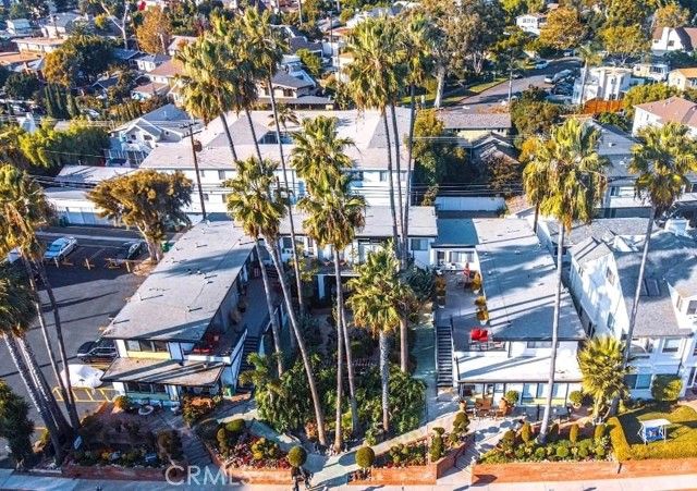 250 Cliff Drive 14, Laguna Beach, CA 92651