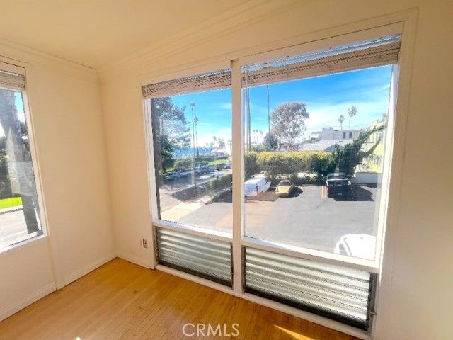 250 Cliff Drive 14, Laguna Beach, CA 92651