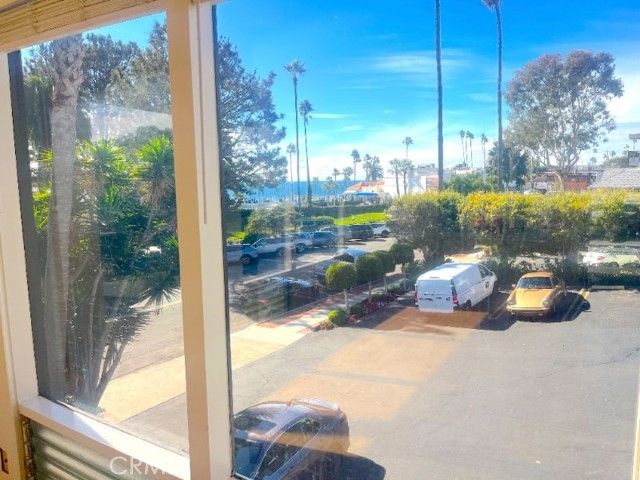 250 Cliff Drive 14, Laguna Beach, CA 92651