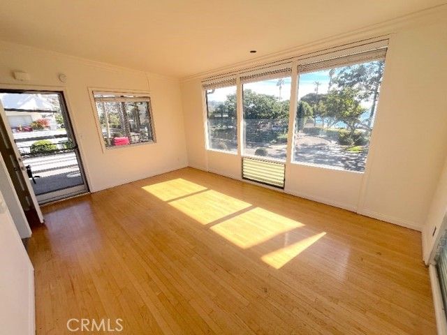 250 Cliff Drive 14, Laguna Beach, CA 92651