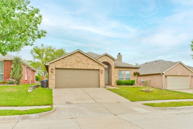 4929 Spur Ridge Court, Fort Worth, TX 76244